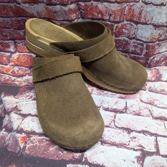 Sanita Suede Wooden Danish Clogs - Picture 10 of 12